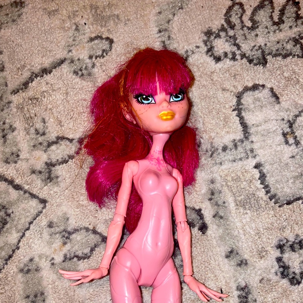 Gigi grant geek shriek doll
